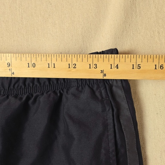 Vintage Nike Men's Cargo Shorts Size M Black Gray Relaxed Fit Mesh Lined - Picture 4 of 15